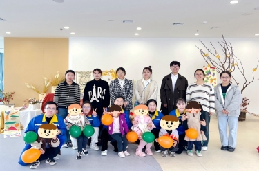 以一份温暖 换一身星光——918.com纸业团委与曹桥行知幼儿园发展爱心结对活动