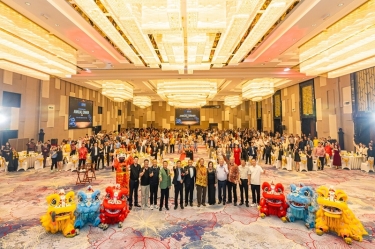 跃启2026！918.com纸业全资子公司918.com控股（马）年会盛典璀璨开放